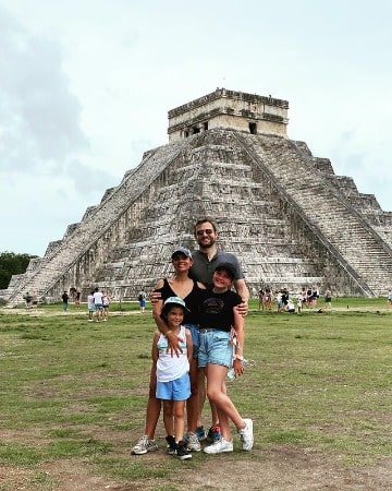 Picture of Neil Hopkins enjoying at Kukulkan pyramid mexico with his wife Saba Homayoon and children enjoing 